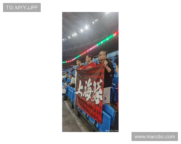 上海足球队实力强劲荣登全国第二名引发热议